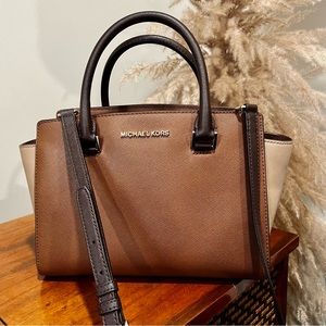 Michael Kors Crossbody Handbag